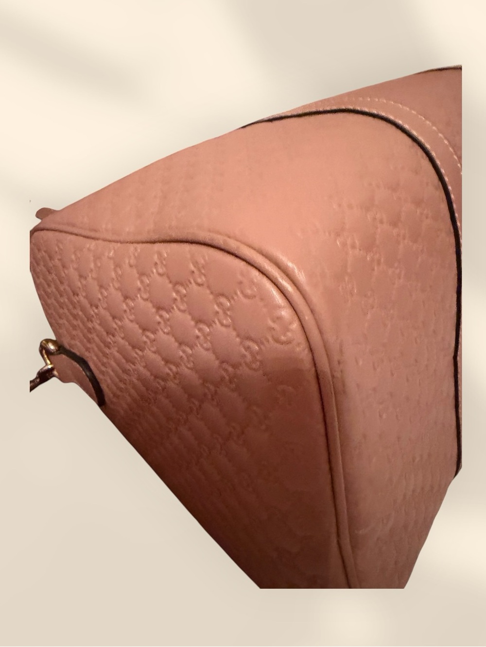 Gucci Blush Pink Embossed Leather Travel Bag with Gold Hardware - Picture 2 of 12